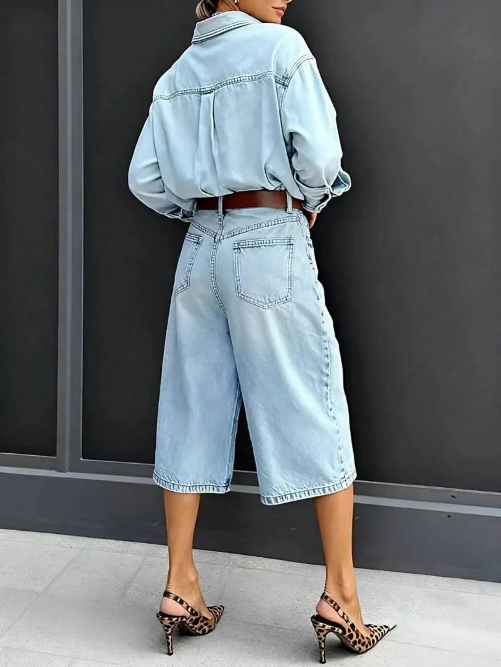 Light Blue Casual Women's Denim Bermuda Shorts with Buttons